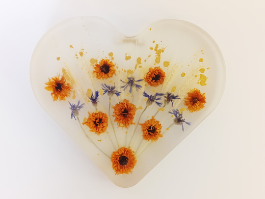 Pryskyřicové srdce Luční kvítí