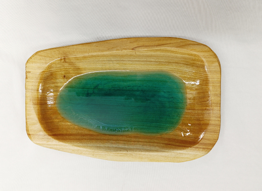 Miska se smaragdovou pryskyřicí