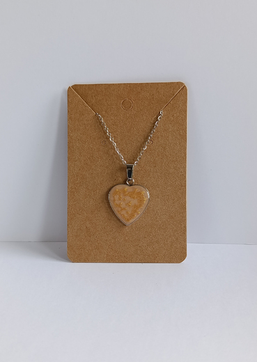 Náhrdelník řetízkový - srdce béžové se zlatým práškem