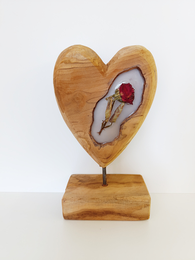 Dřevěné srdce Růže